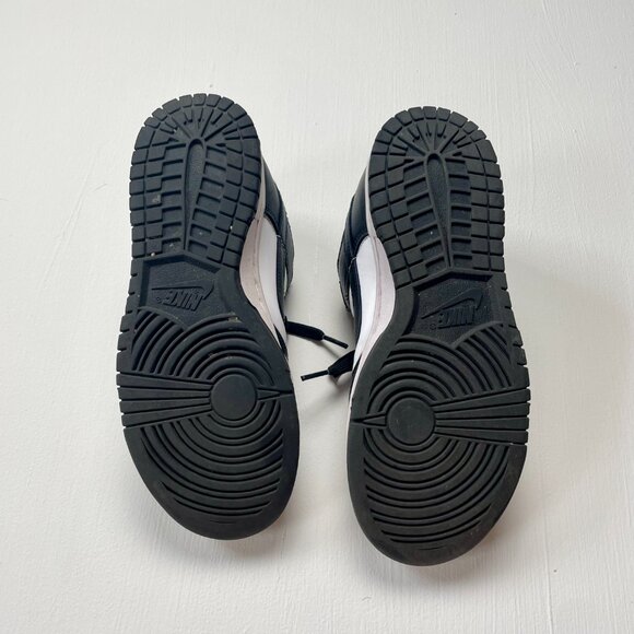 Nike Kids Sneakers Black and White - Picture 6 of 8